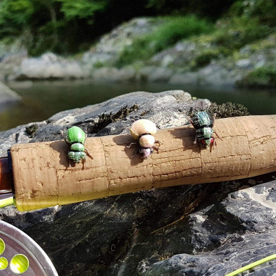 Espuma realista Fruit Bug Dry Fly